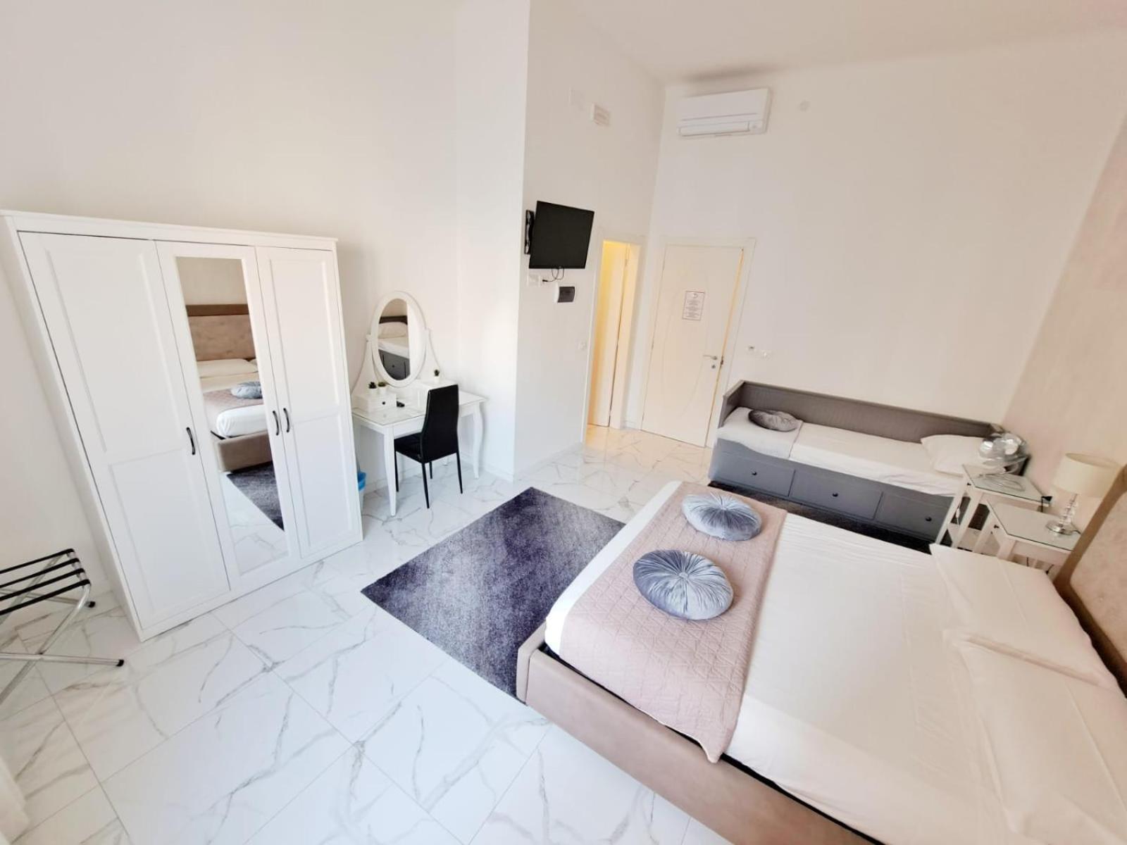 The Gallery Boutique Rooms ترييستي المظهر الخارجي الصورة